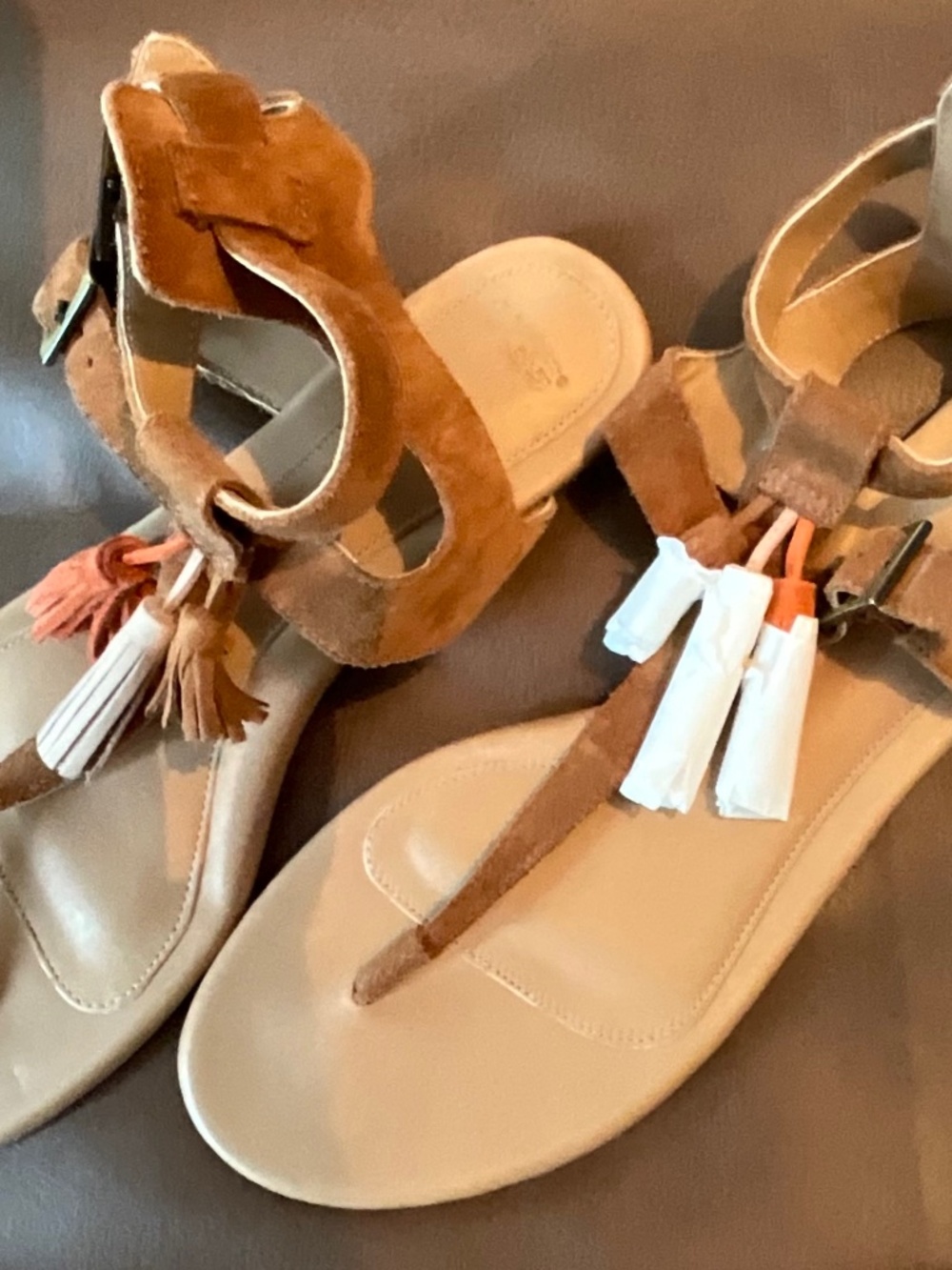 UGG W LECIA sandals NWT W size 11 EU 42
